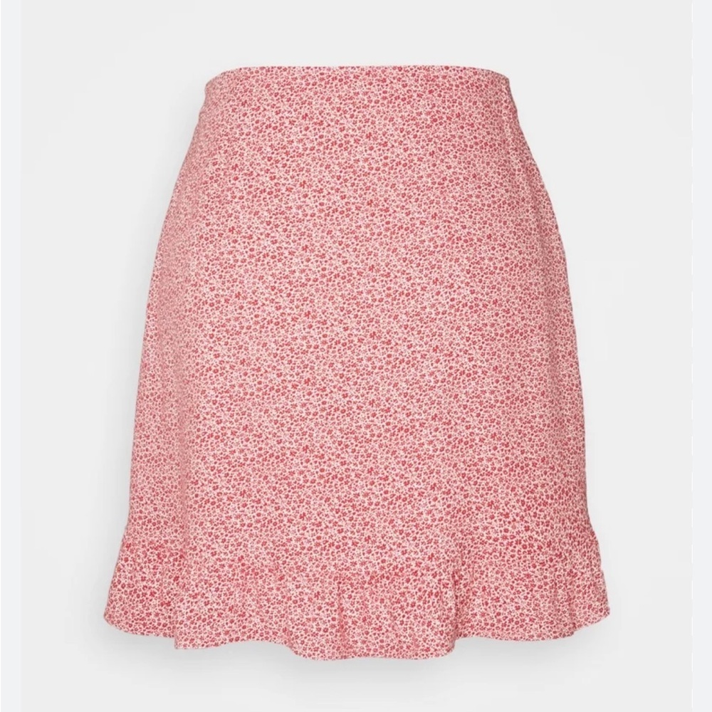 Abercrombie & Fitch Red Floral Mini Skirt. Size S . New
